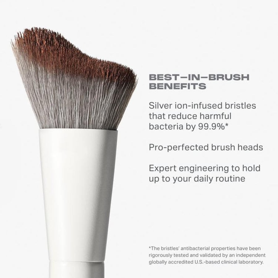 فرشاة أحمر الخدود ثنائية الطرف ( M200 Dual-Ended Cream & Powder Blush Brush ) من مورفي MORPHE