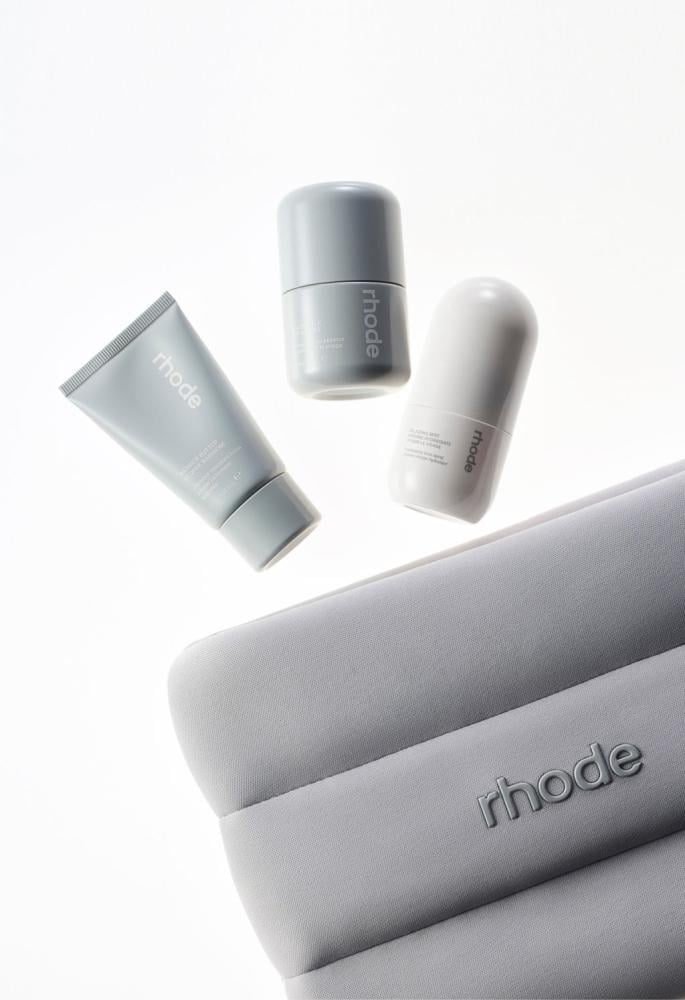 طقم النضارة ( the glow kit ) هايلي رود من RHODE