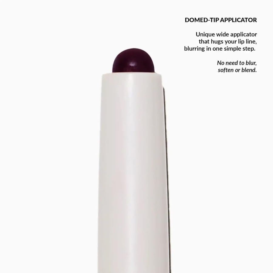 قلم تحديد الشفاه (BLUR LINER) بلون PLUM الإصدار المحدود من REFY