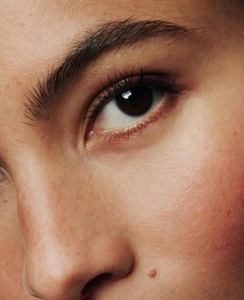 قلم تحديد العيون الكريمي بلون  Black Cherry الإصدار المحدود من Glossier