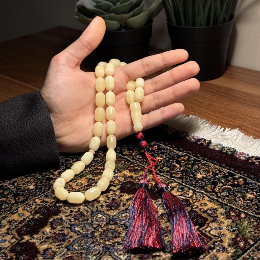 مسباح كهرمان ابيض معجن