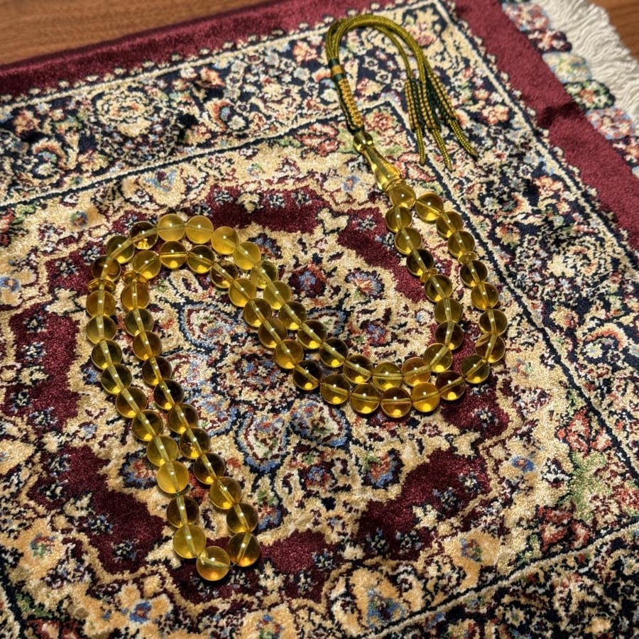 مسباح كهرمان شفاف