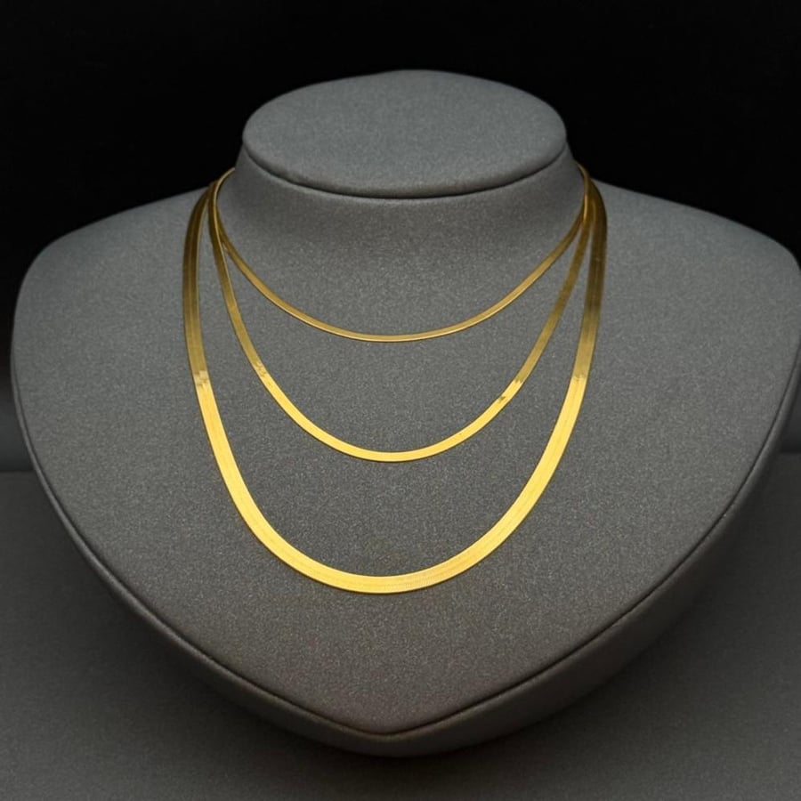 Flat chain, 21 karat