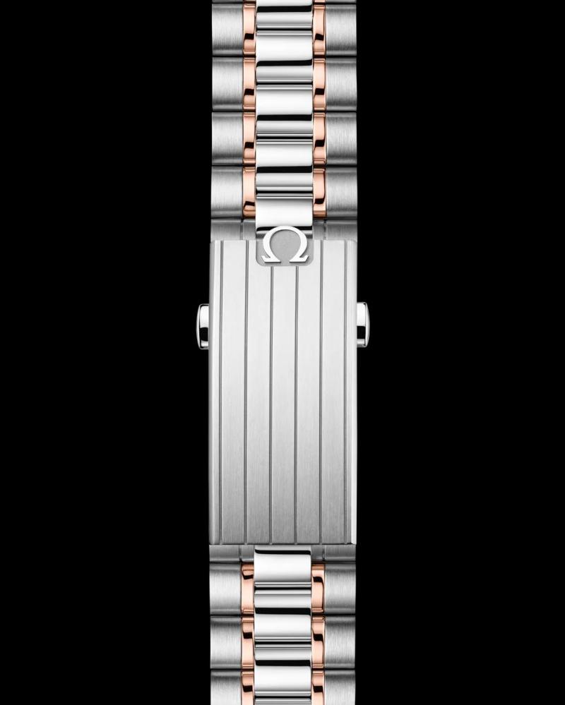 ساعة OMEGA