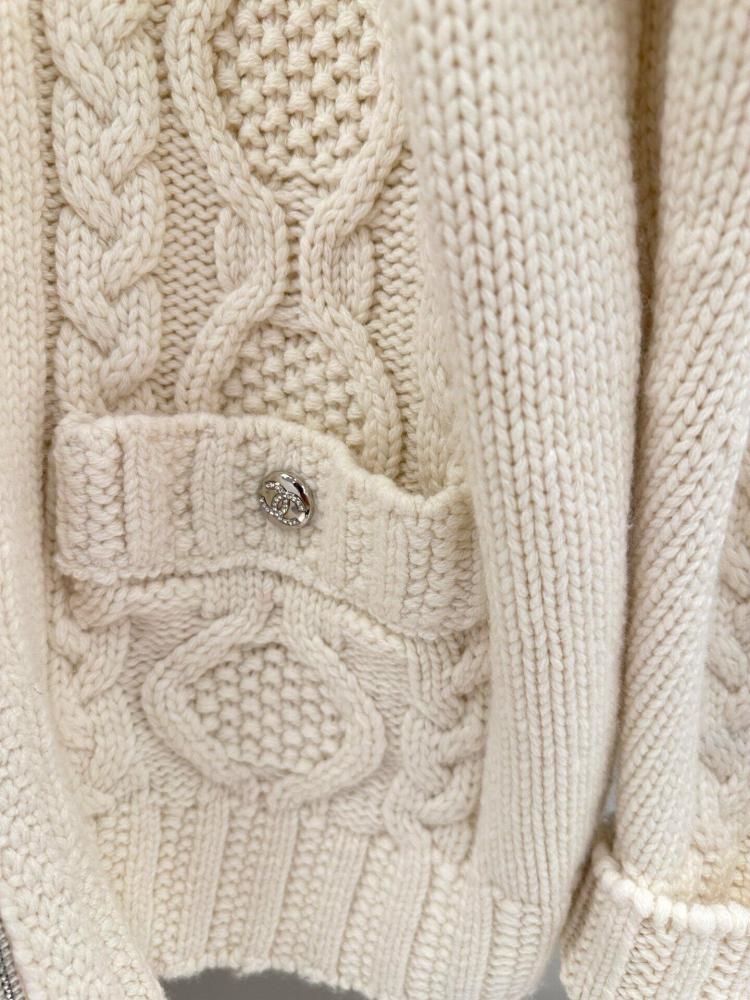 جاكيت Chanel Cardigan