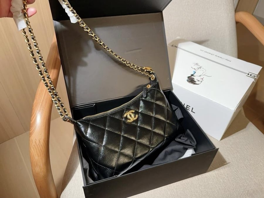حقيبة Chanel Hobo