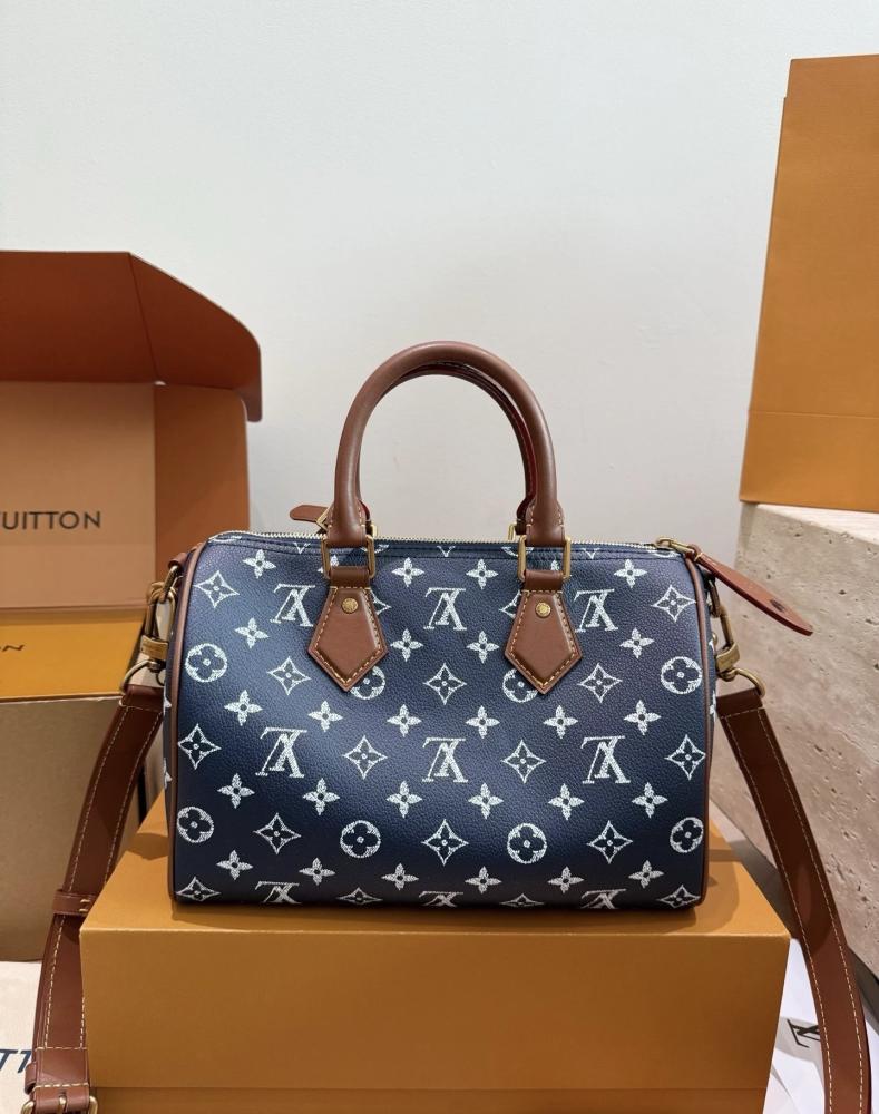 حقيبة Louis Vuitton x Nigo Speedy