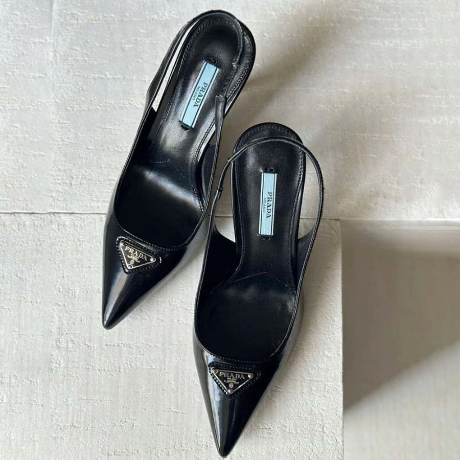 كعب PRADA Patent Leather Slingback Pumps