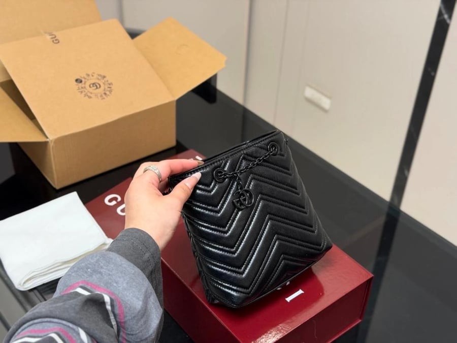 حقيبة Gucci Marmont Mini Bucket