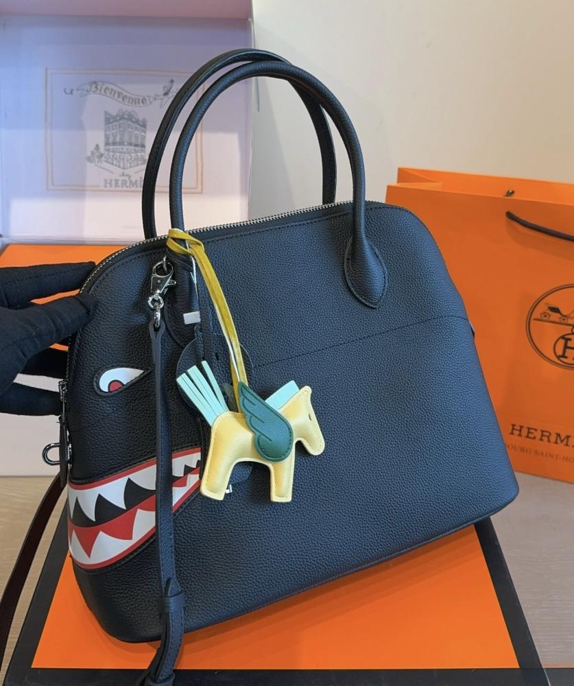 حقيبة Hermès Bolide Shark