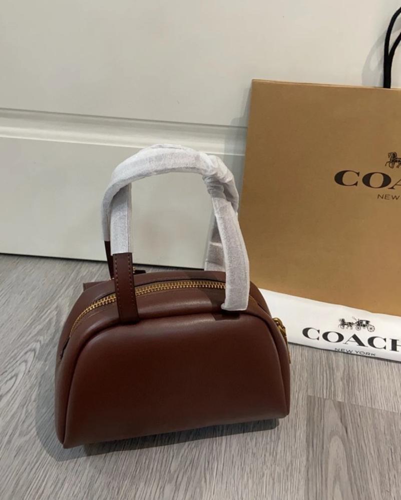 حقيبة COACH Twin Pocket