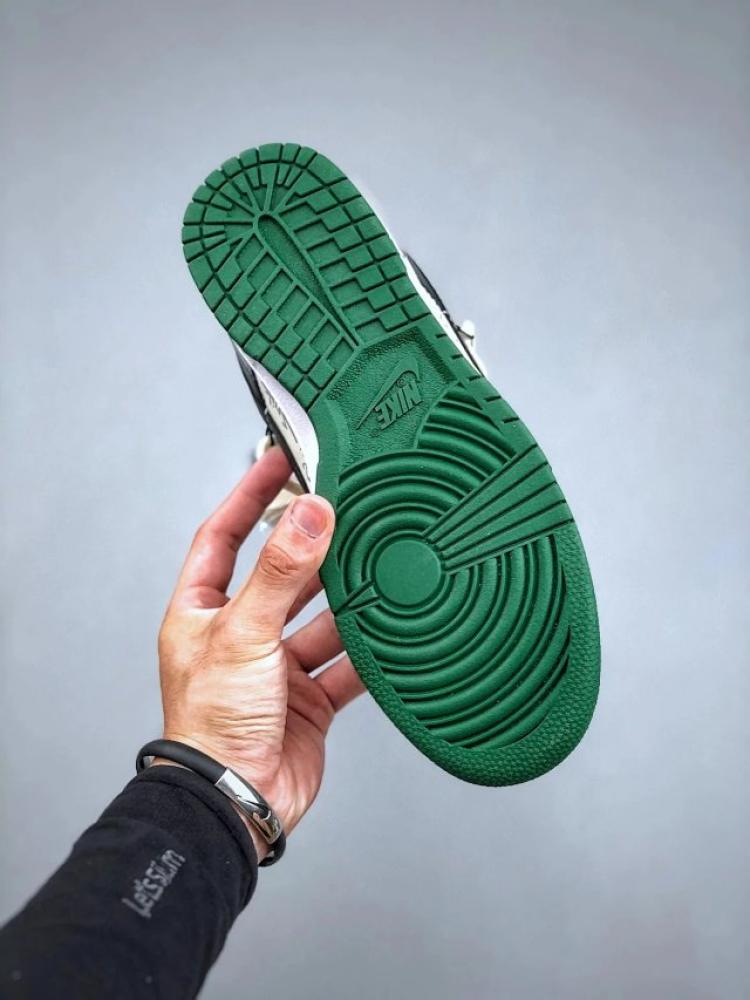 شوز Nike Dunk Low
