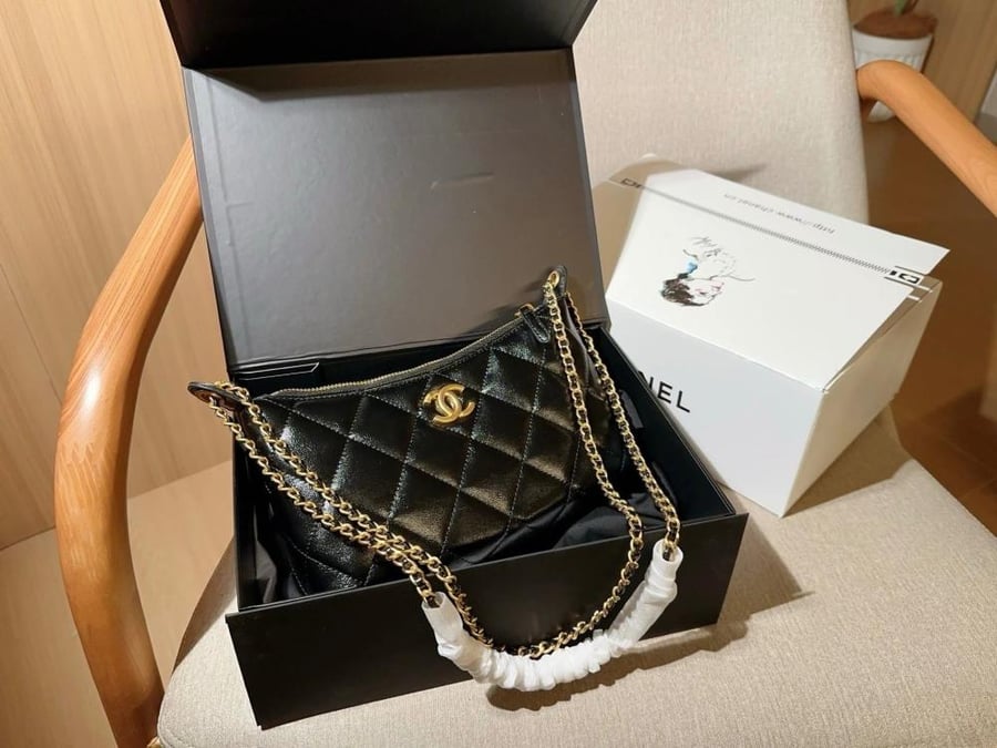 حقيبة Chanel Hobo