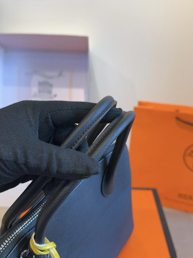 حقيبة Hermès Bolide Shark