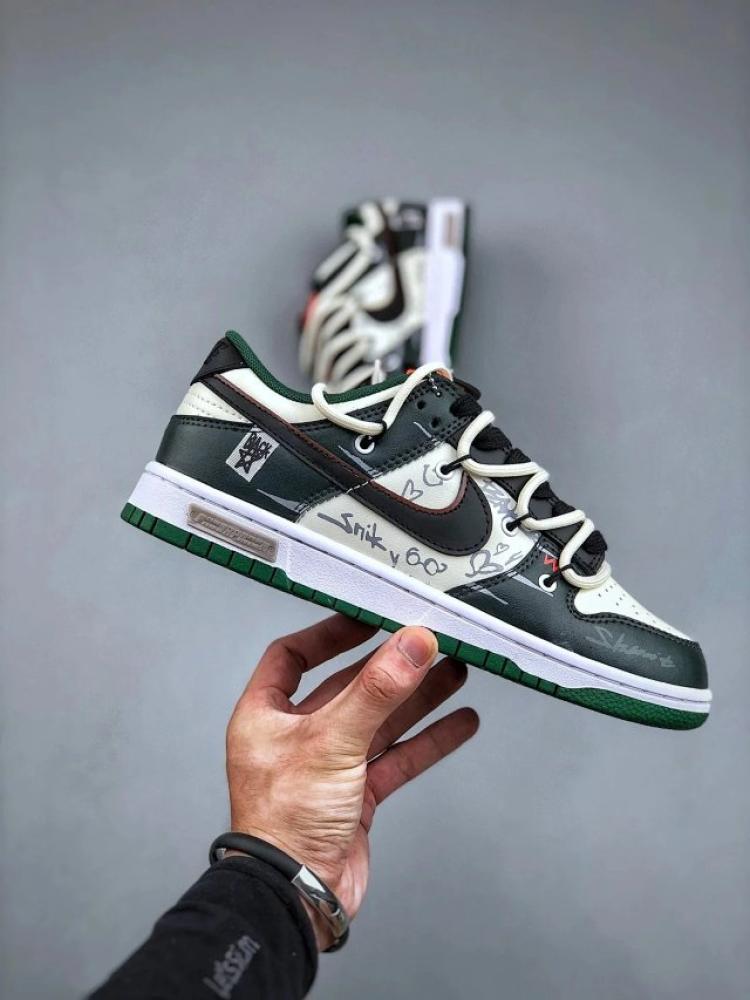 شوز Nike Dunk Low