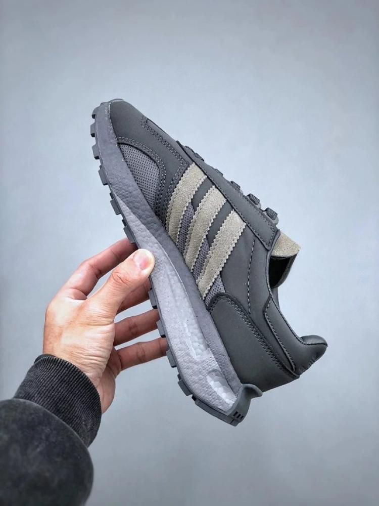شوز Adidas Retropy E5