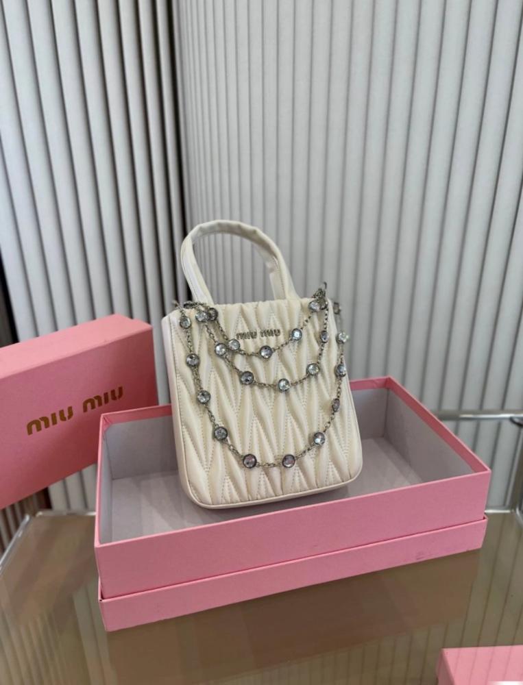 حقيبة Miu Miu Matelassé Tote