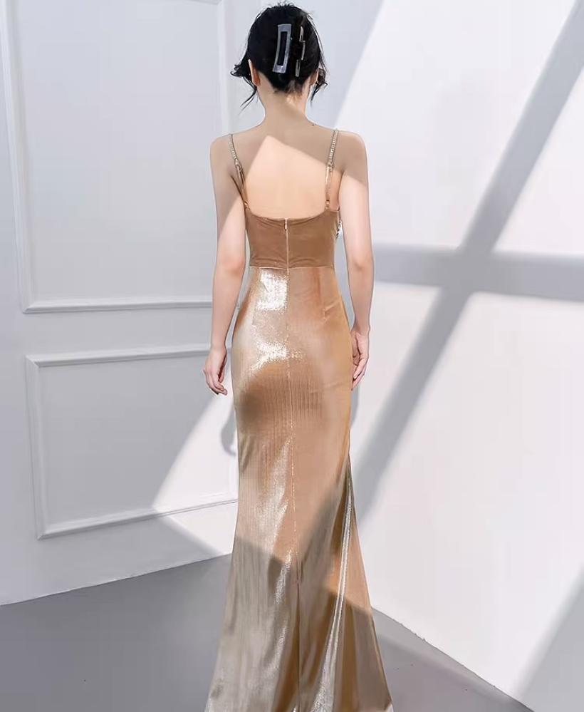فستان Metallic Elegance