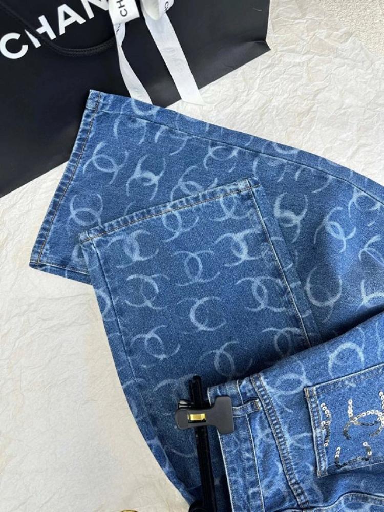جنز Chanel Monogram