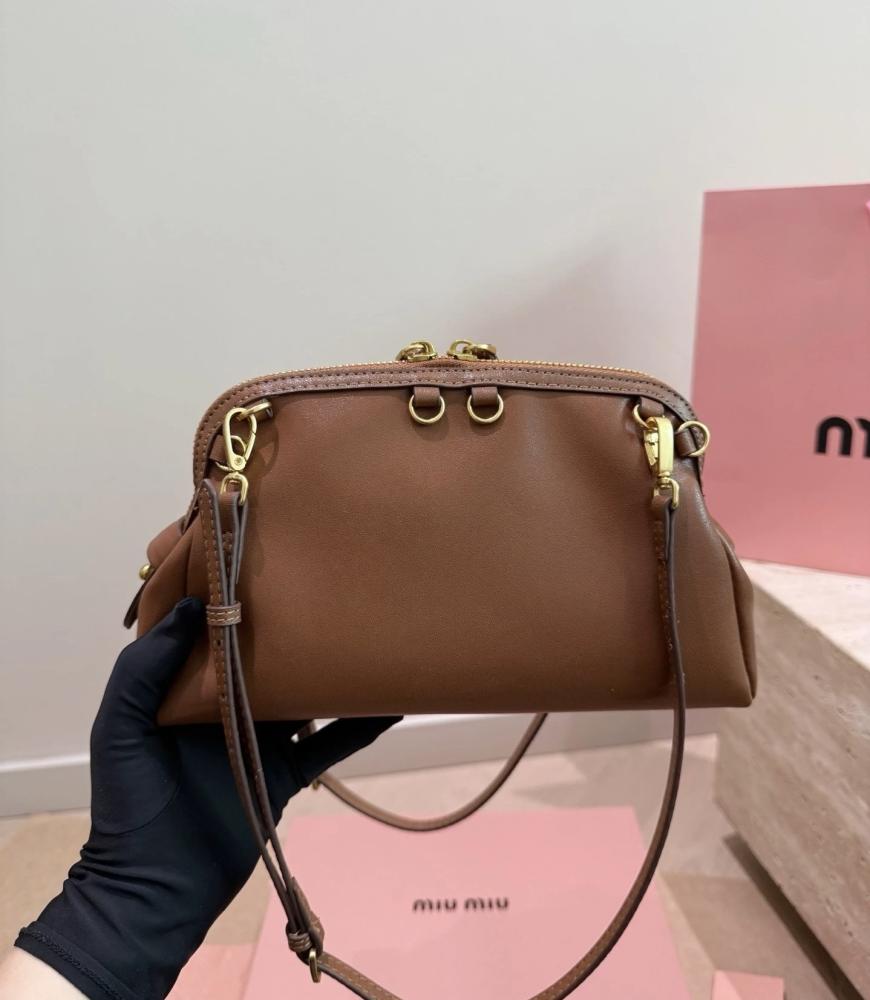 حقيبة Miu Miu Leather Shoulder