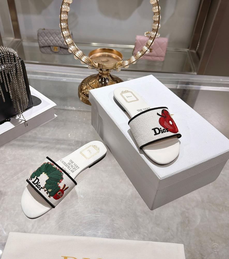 صندل DIOR The Very Hungry Caterpillar