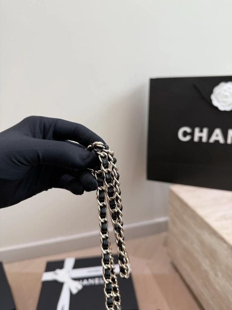 حقيبة Chanel Denim Vanity