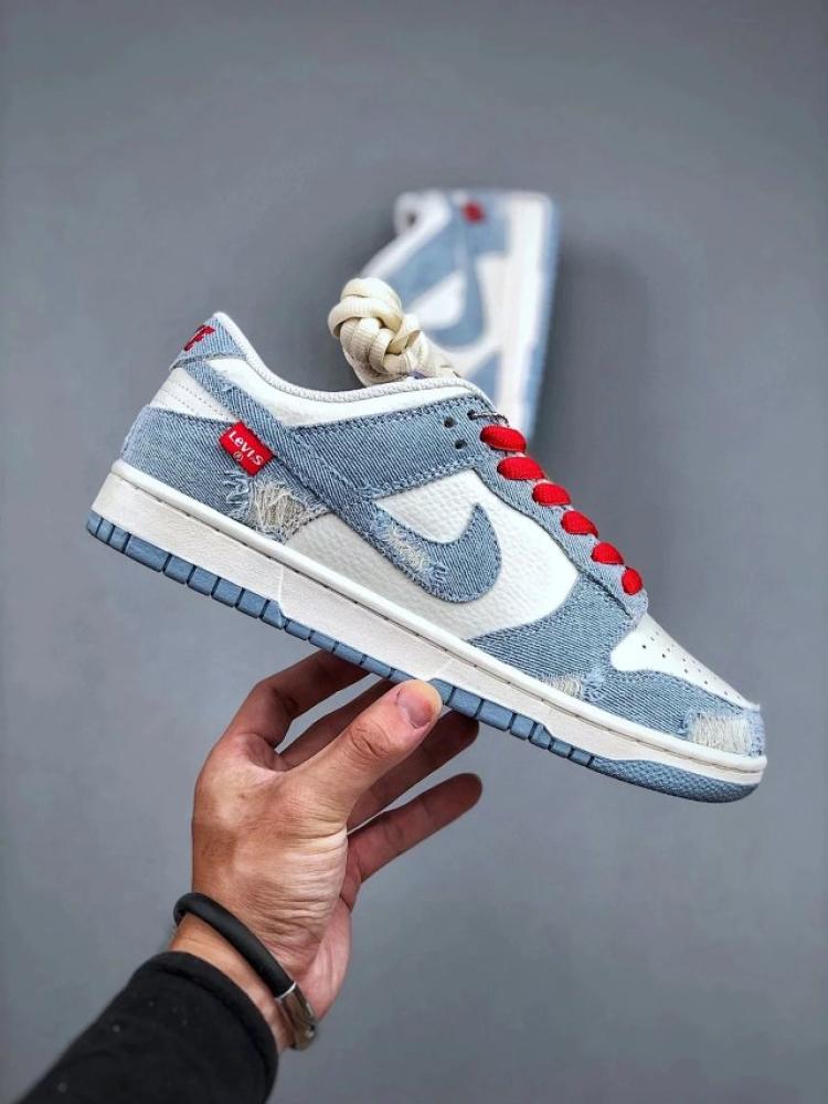 شوز Nike SB Dunk Low x Levi's