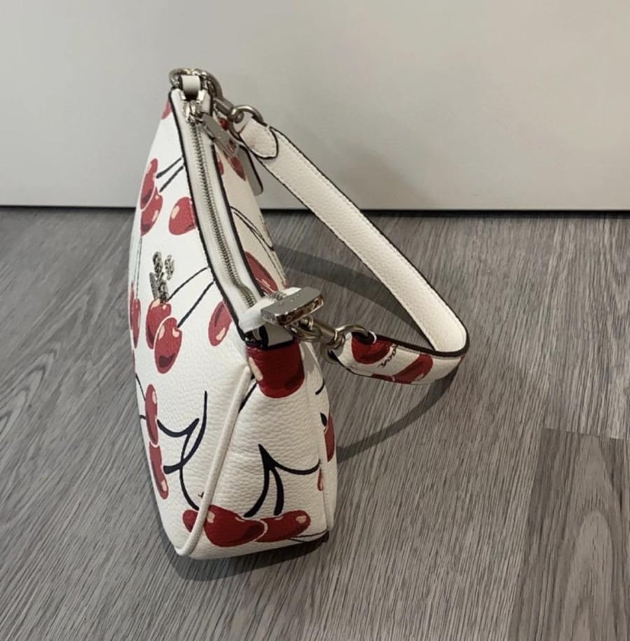 حقيبة COACH Teri Shoulder
