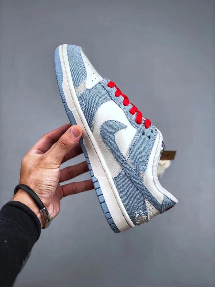 شوز Nike SB Dunk Low x Levi's