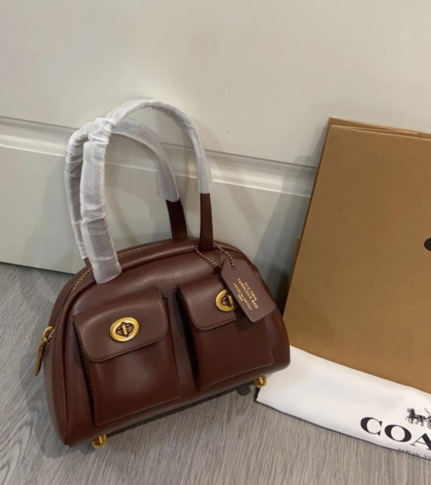 حقيبة COACH Twin Pocket