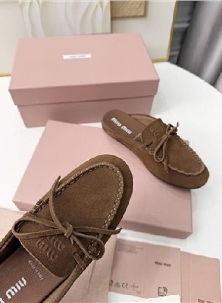 حذاء Miu Suede Mules