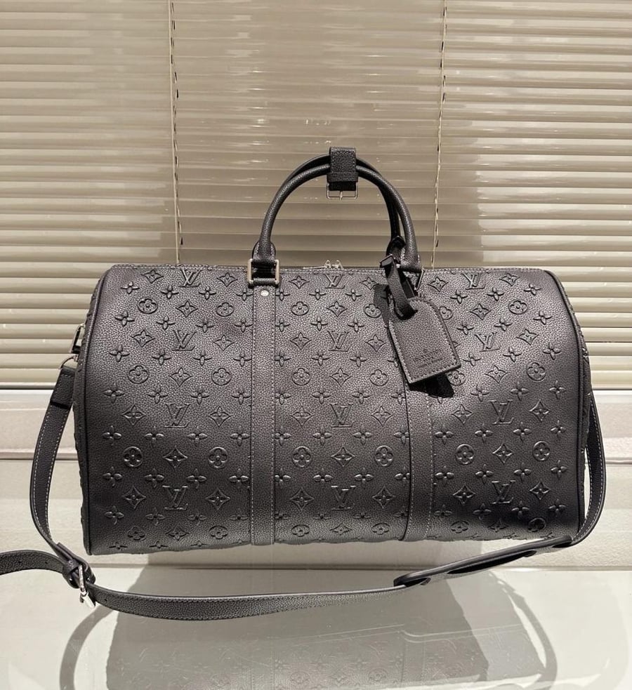 حقيبة Louis Vuitton Keepall 50