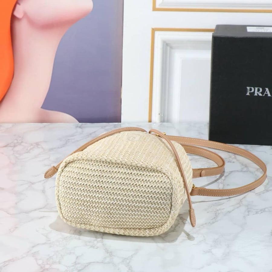حقيبة PRADA Crochet Bucket
