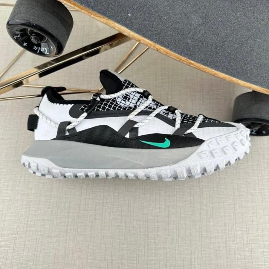 شوز Nike ACG Mountain Fly Low