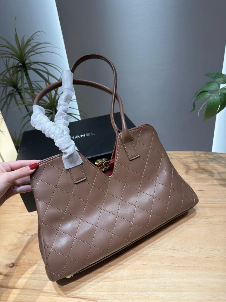 حقيبة Chanel 26A Métiers