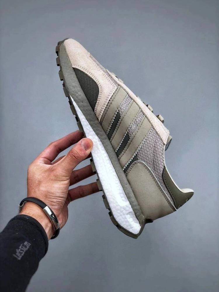 شوز Adidas Retropy E5 W.R.P