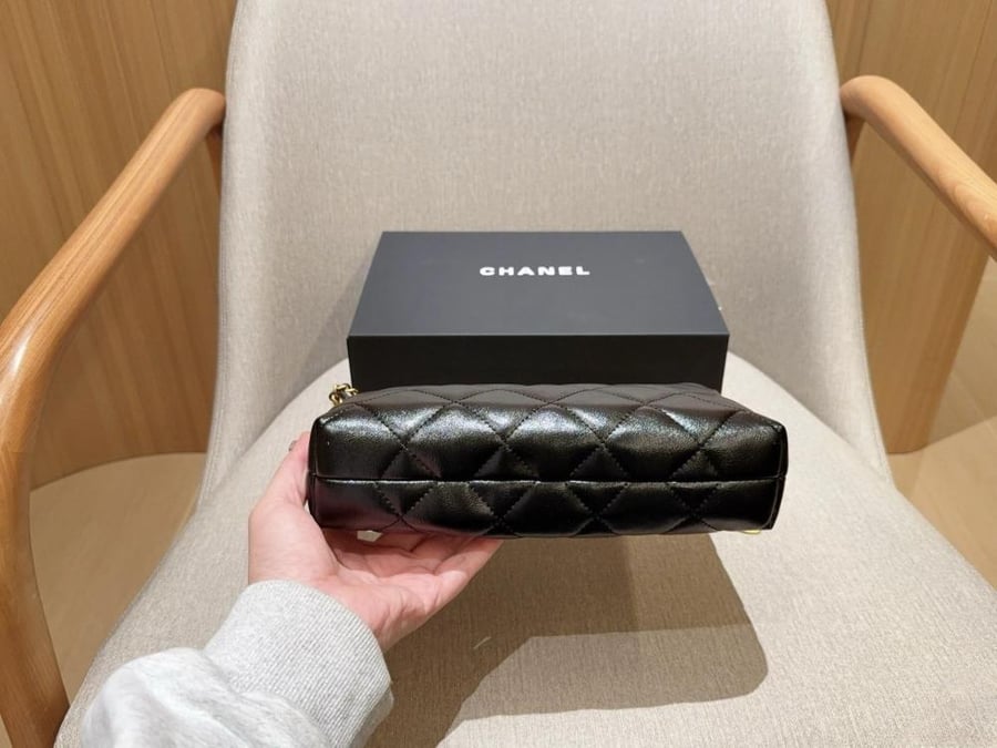 حقيبة Chanel Hobo