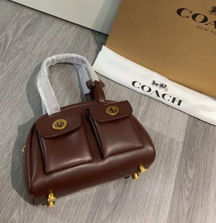 حقيبة COACH Twin Pocket