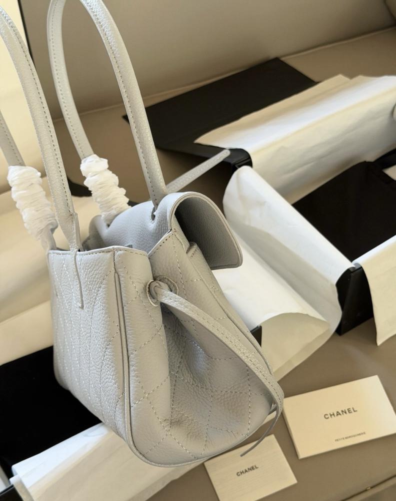 حقيبة Chanel 26S Leather