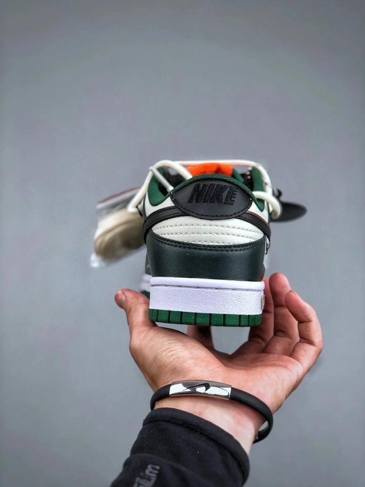 شوز Nike Dunk Low