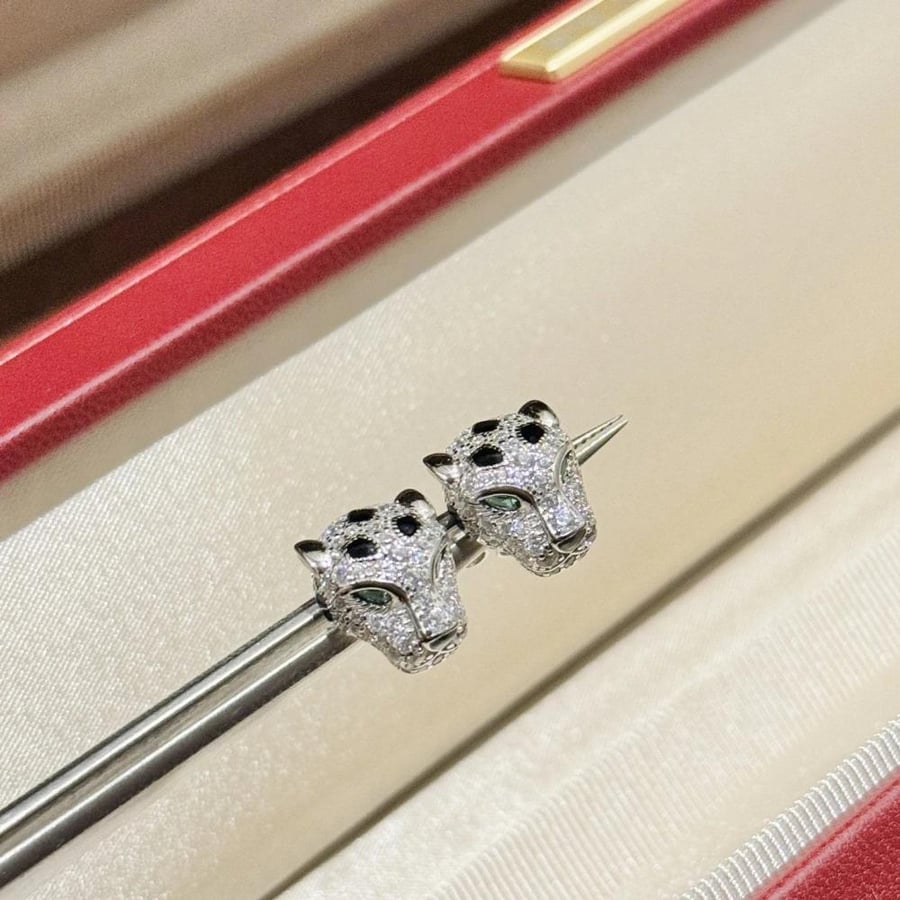 حلق Panthère de Cartier Earring