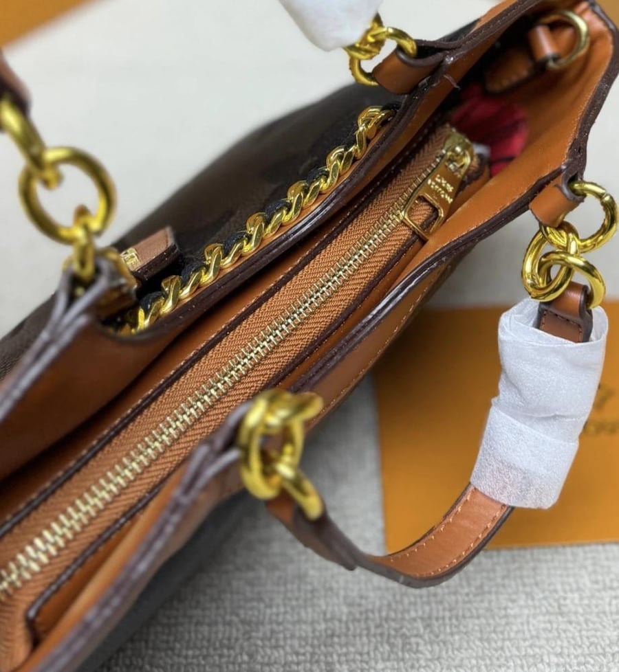 حقيبة LV Monogram Small Tote