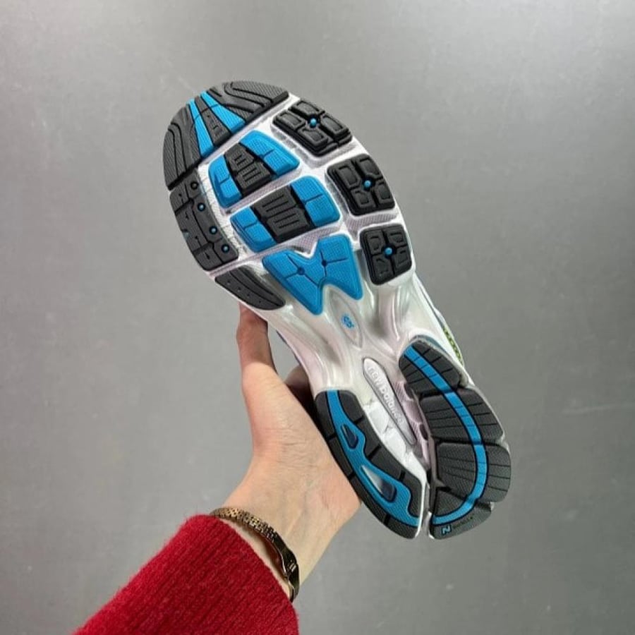 شوز New Balance 1906R