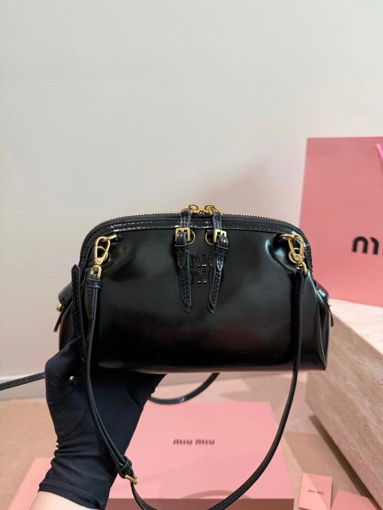 حقيبة Miu Miu Leather Shoulder