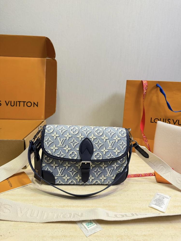 حقيبة Louis Vuitton Diane