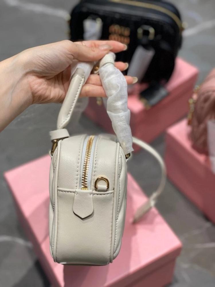 حقيبة Miu Miu Bowling