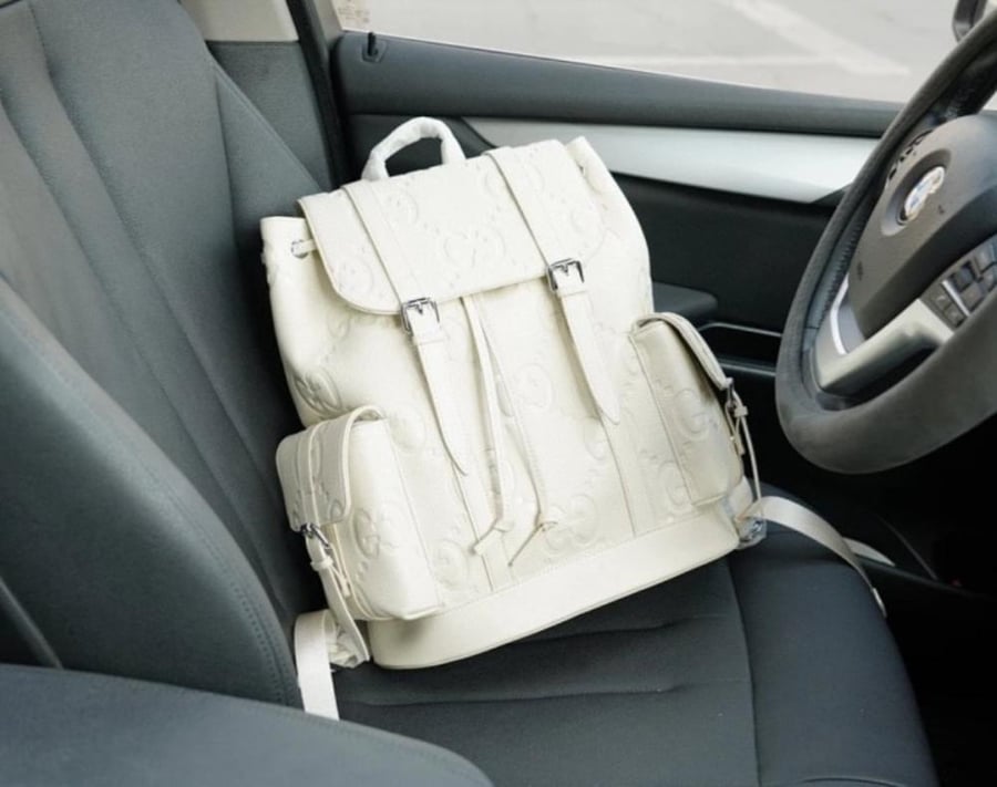 حقيبة الظهر GG Embossed Leather