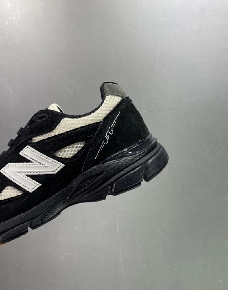شوز New Balance 990v4