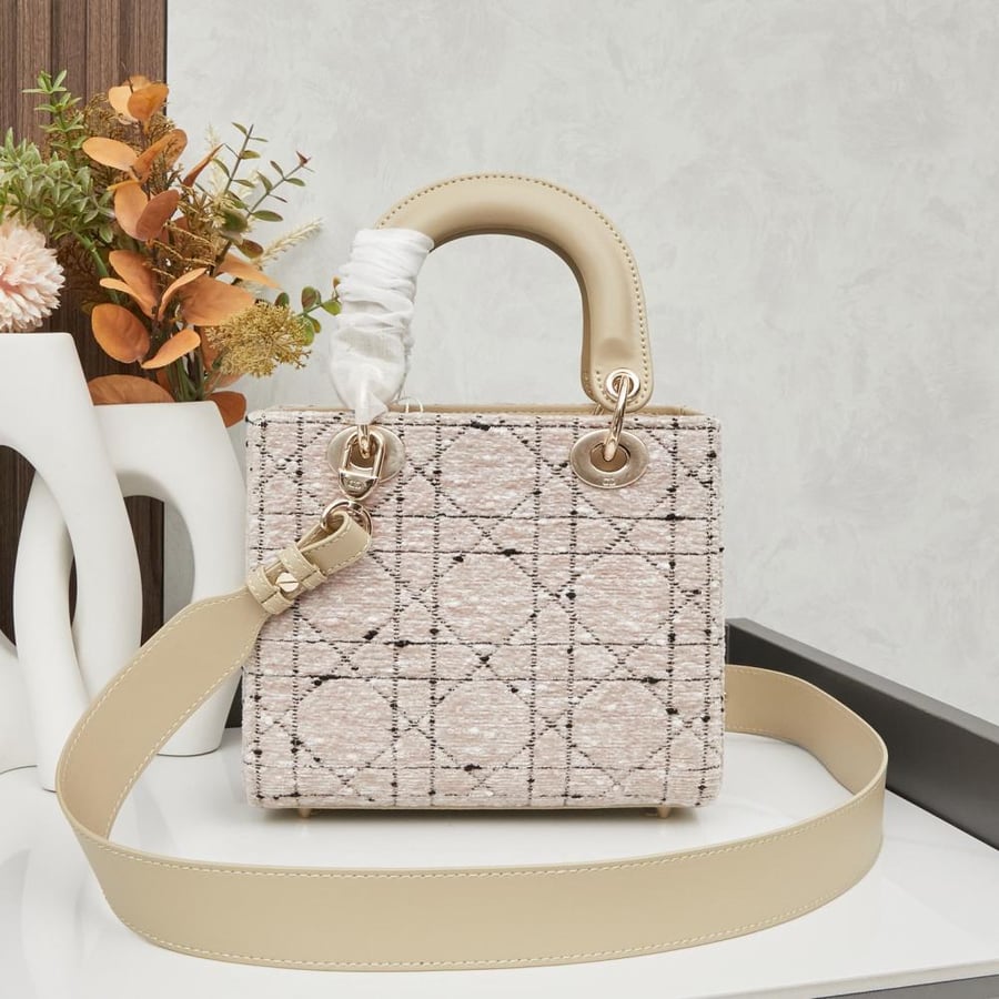 حقيبة Lady Dior Tweed
