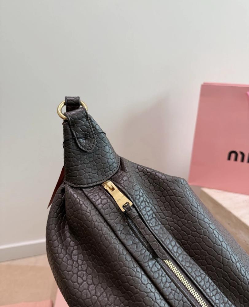 حقيبة Miu Miu Monk Natural Grain Leather Handbag